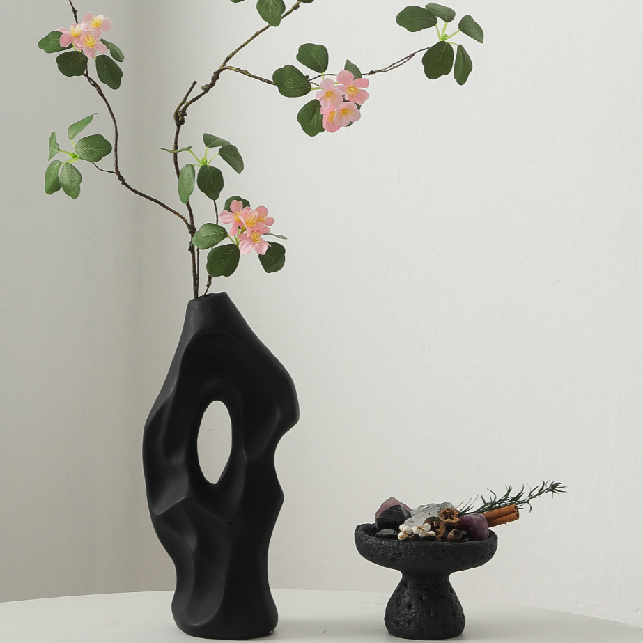 Ceramic vase decoration