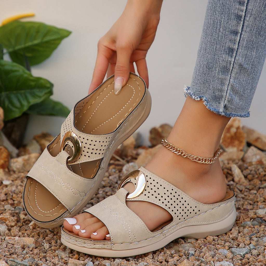 Zapatillas perforadas con suela gruesa