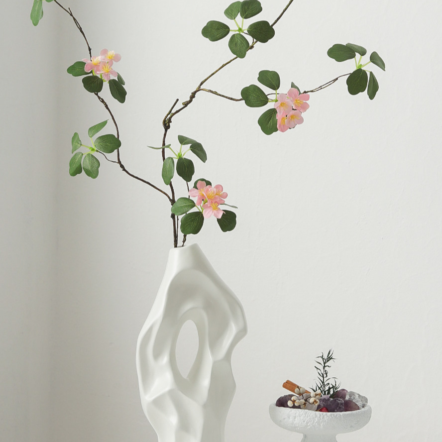 Ceramic vase decoration