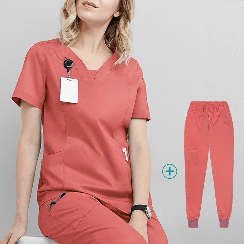 Conjunto de bata de lavado de manos en la sala de operaciones del hospital