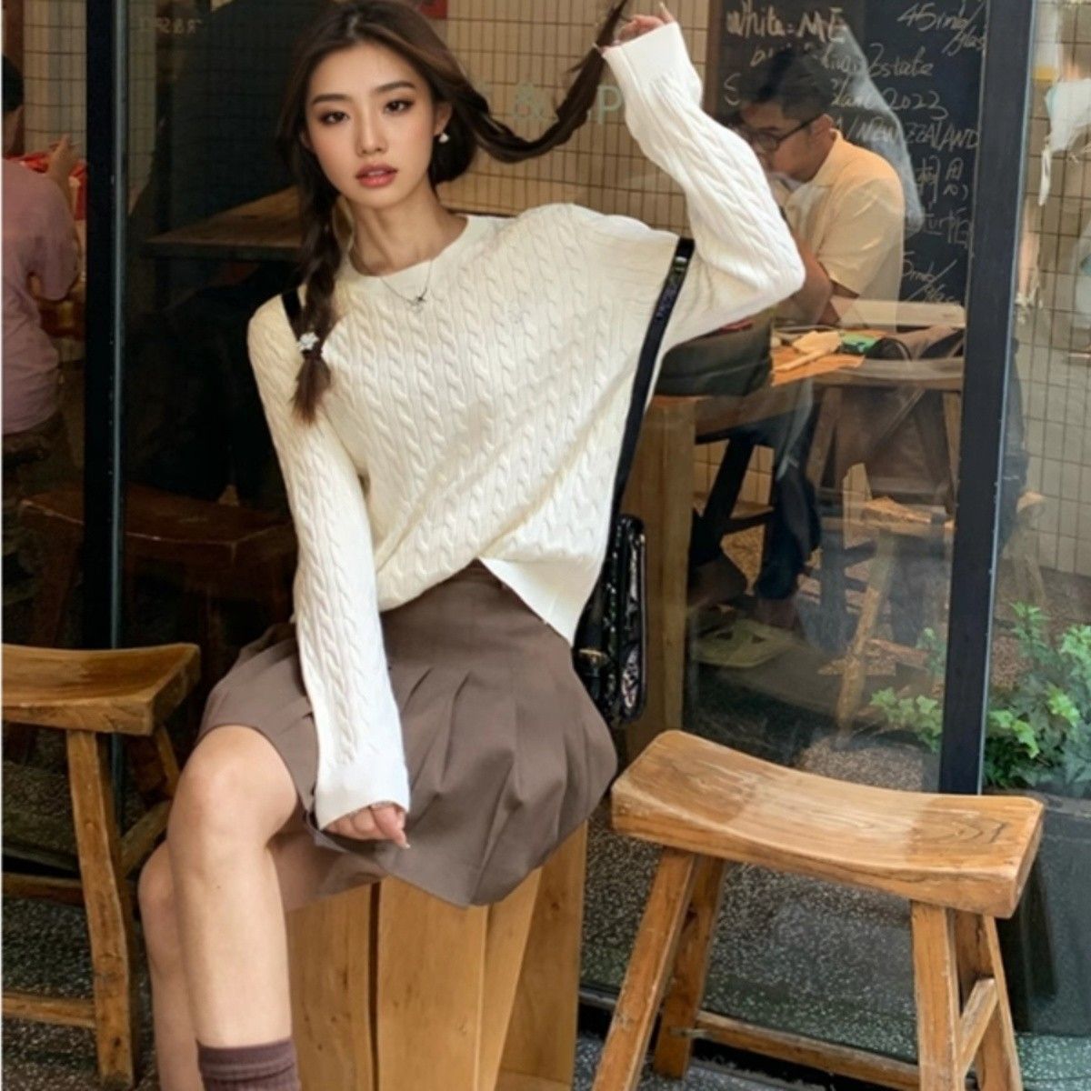Womens Twist Knit Pullover Sweater