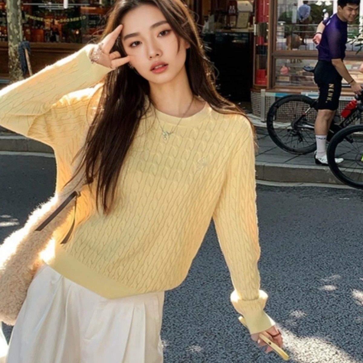 Womens Twist Knit Pullover Sweater