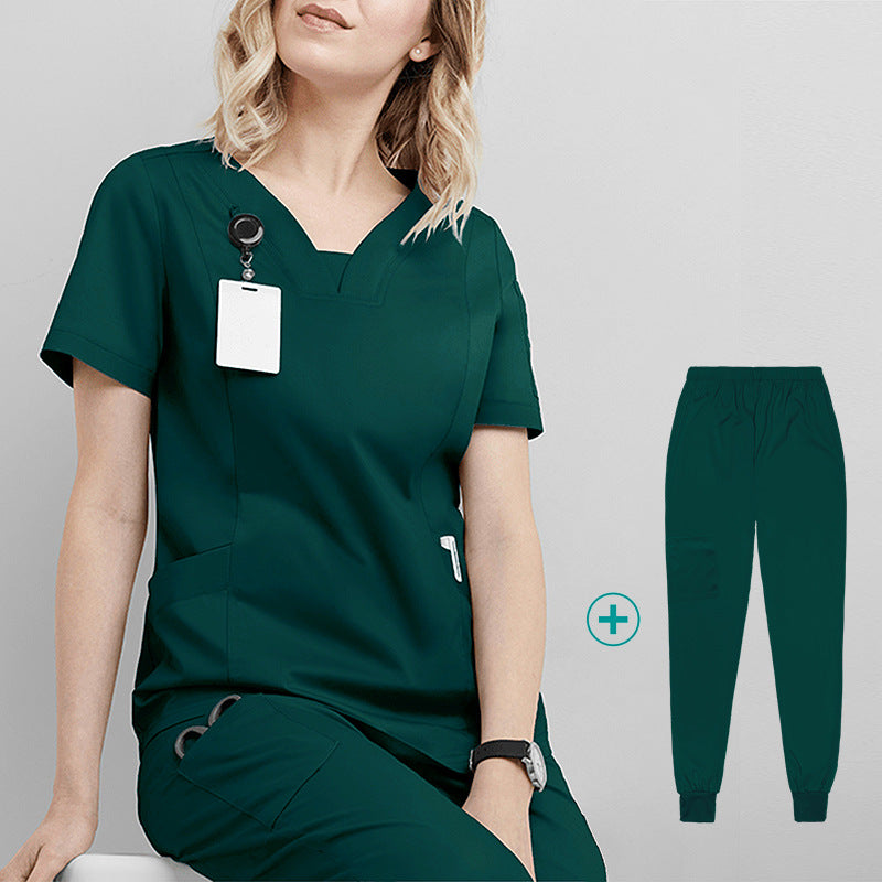Conjunto de bata de lavado de manos en la sala de operaciones del hospital